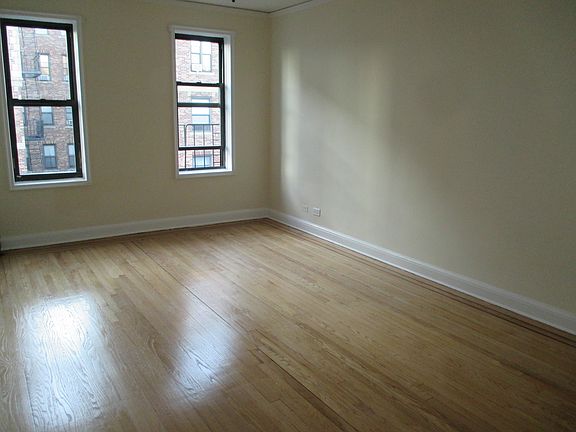 3rd image of 3057 29th St APT 4B