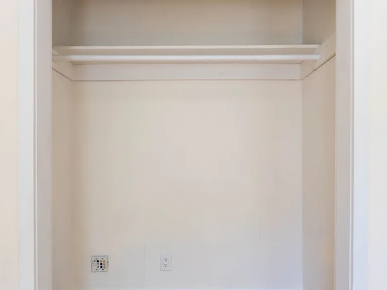 932 Amsterdam Ave #B — Photo 6