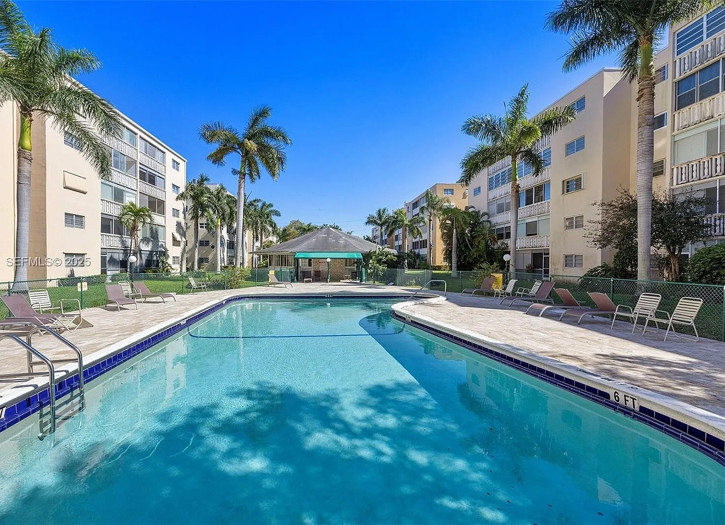 2 bed, 1200 sqft, $2,200 — Photo 1