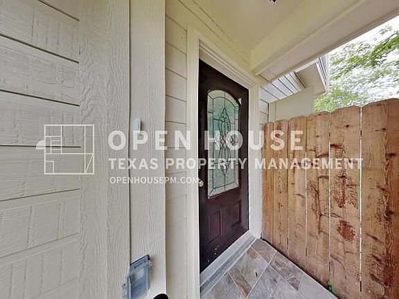 4th image of 18502 Dinner Creek Dr