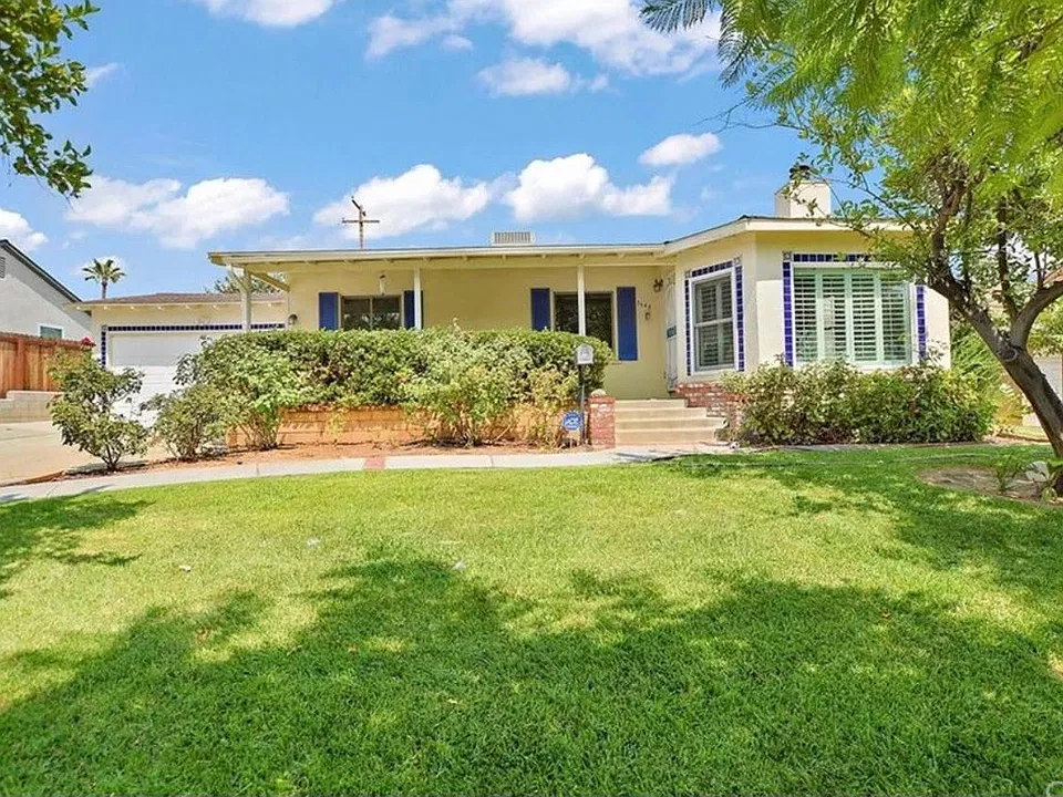 3645 Camellia Dr