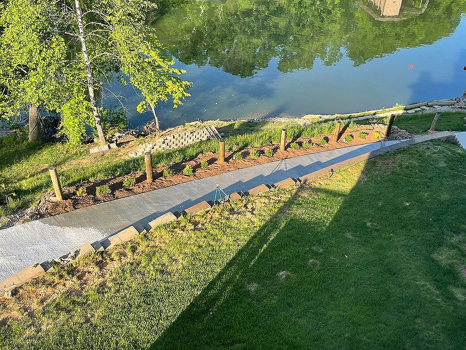 2nd image of 2035 Hidden Cove Ln
