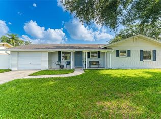 8705 Driftwood Dr, Tampa, FL 33615