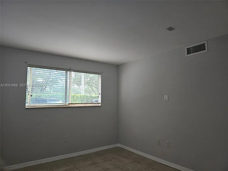 14500 SW 88th Ave #163 — Photo 9