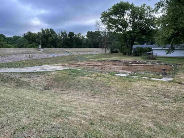 1201 North Main Street, Richland Center, WI 53581