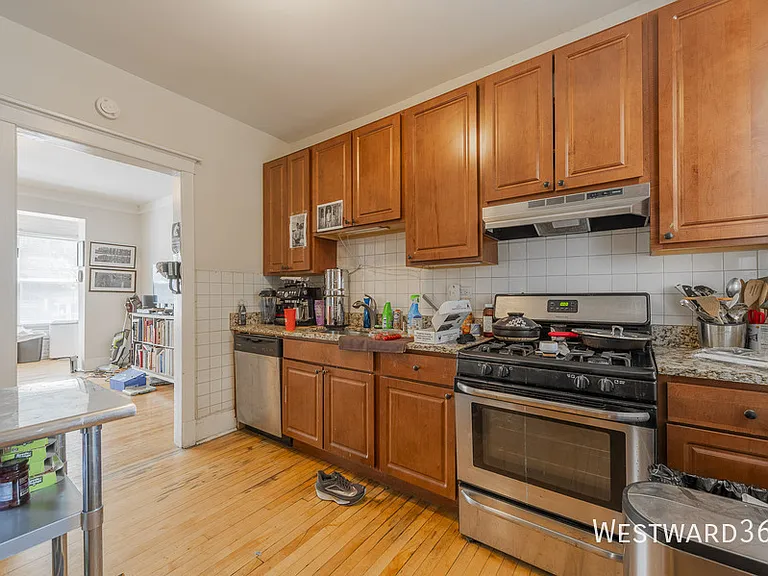1406 W Farragut Ave #1 — Photo 7
