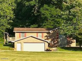 111 Lower Jackson Rd, Oliver Springs, TN 37840