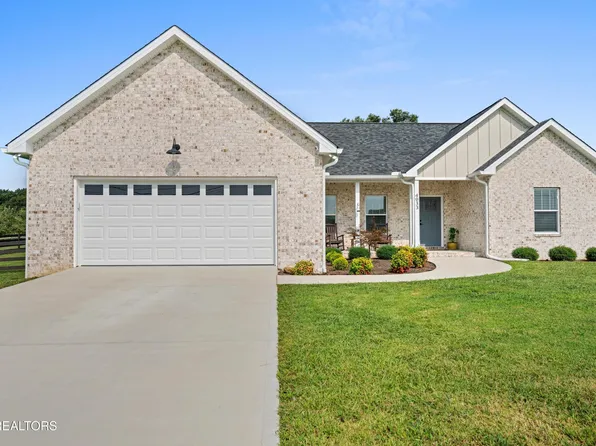 4033 Winter Haven Dr, Cookeville, TN 38506