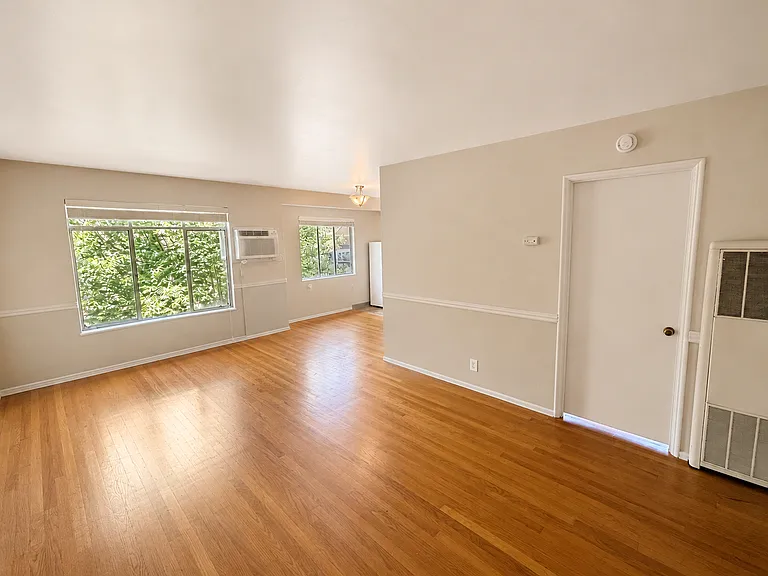 5488 Carlson Dr #&-5492 — Photo 17