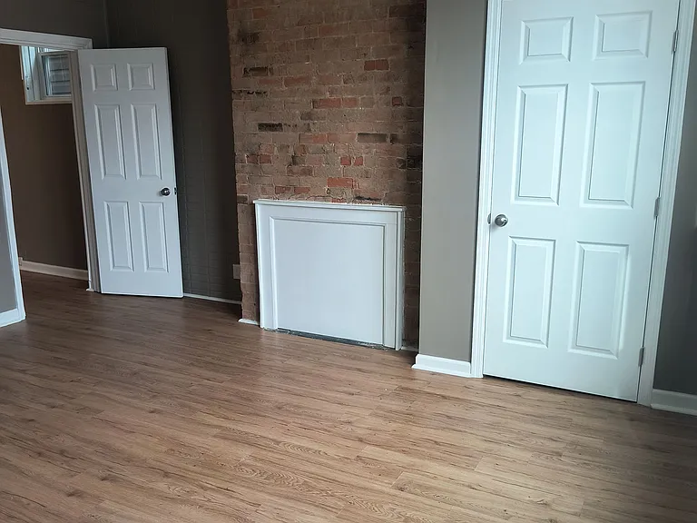904 Walnut St #1 — Photo 7
