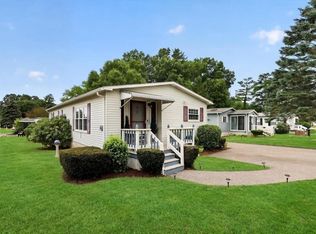 46 Leisurewoods Dr, Rockland, MA 02370
