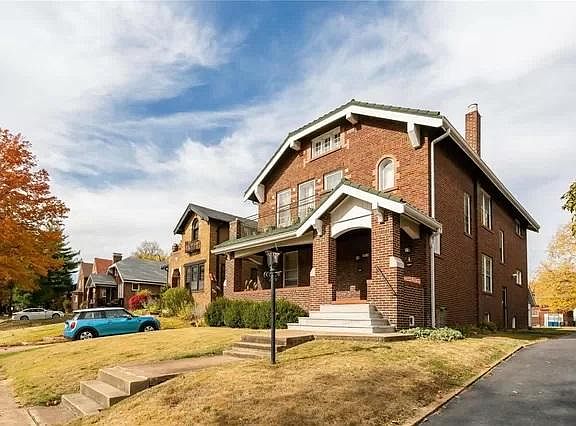 2nd image of 2913 Clearview Dr