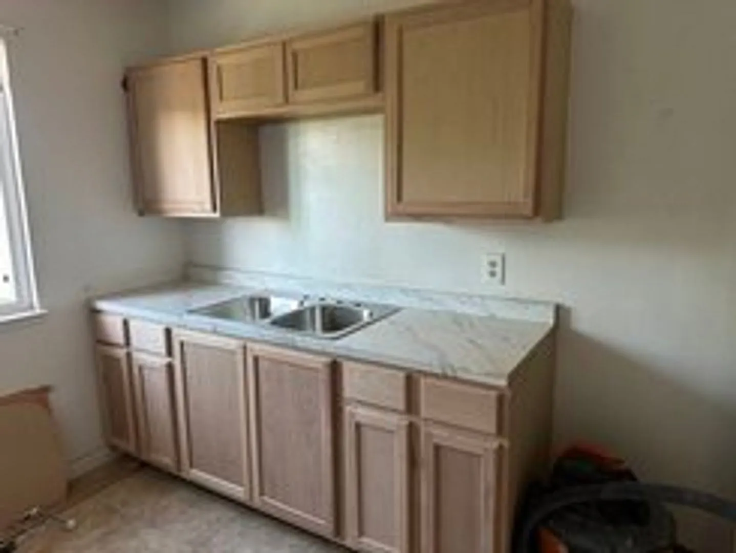 728 Illinois Avenue Units — Photo 2