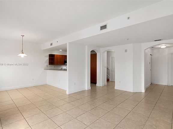 4th image of 10805 NW 89th Ter