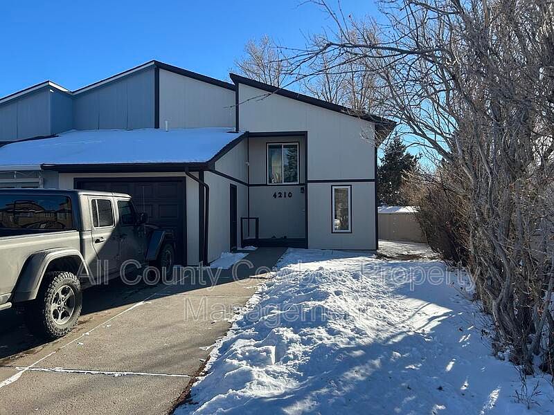 1st image of 4210 Comanche Dr