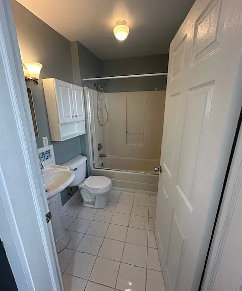 310 W Scott St #A — Photo 26