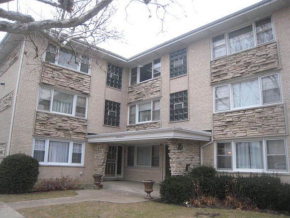 2nd image of 6974 W Diversey Ave APT 1N