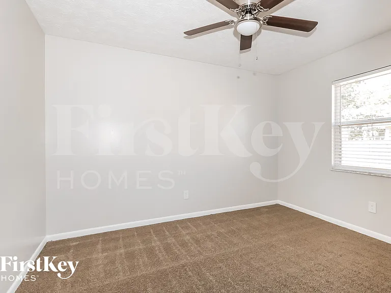 1158 SW Hunnicut Ave — Photo 12