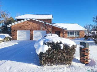 1118 Ridgecrest Ave, Gallup, NM 87301