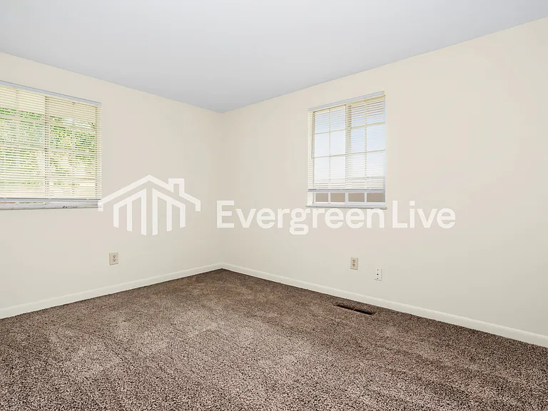 3682 Paris Blvd — Photo 9