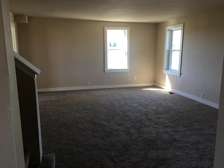 Large living room 18 x 15