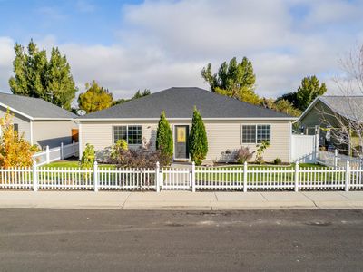 1107 E Madison St, Powell, WY, 82435