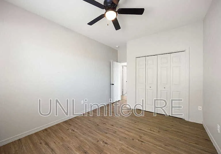 6001 N Tower Ln #A — Photo 14