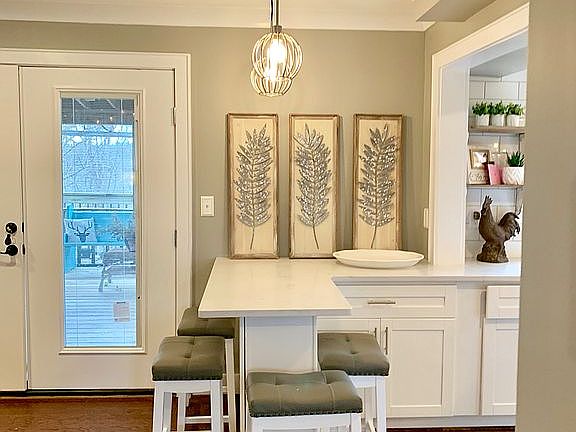 Kitchen peninsula