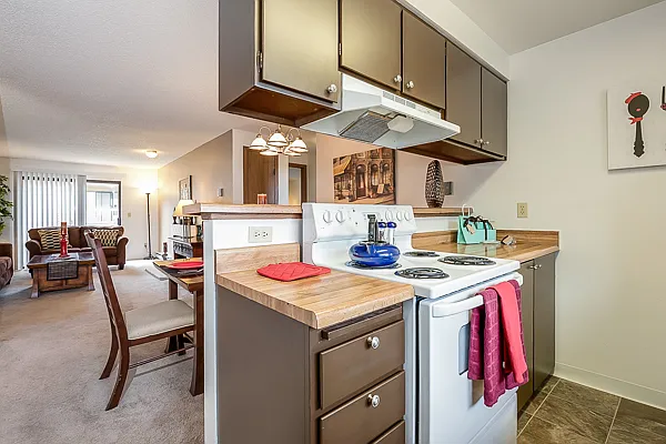 Crystal Springs Apartments — Photo 92
