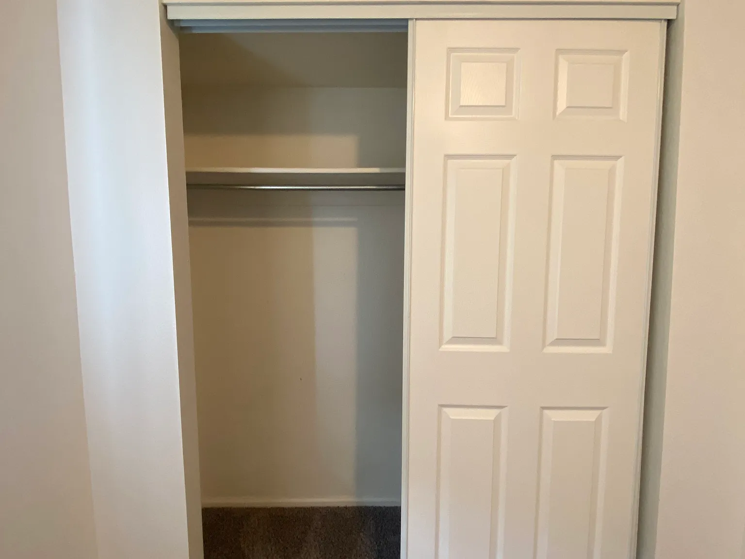 2 bed, 850 sqft, $1,395 — Photo 4