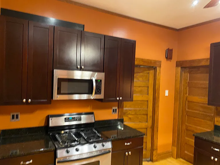 1059 Hague Ave #1 — Photo 10
