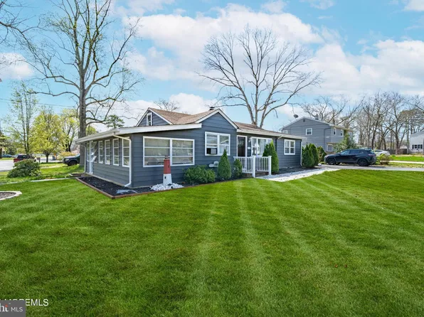 1721 Parkside Dr, Forked River, NJ 08731