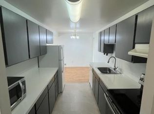 1006 W Emerson St APT 3, Seattle, WA 98119