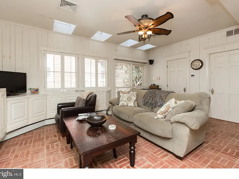 1306 Shallcross Ave — Photo 7