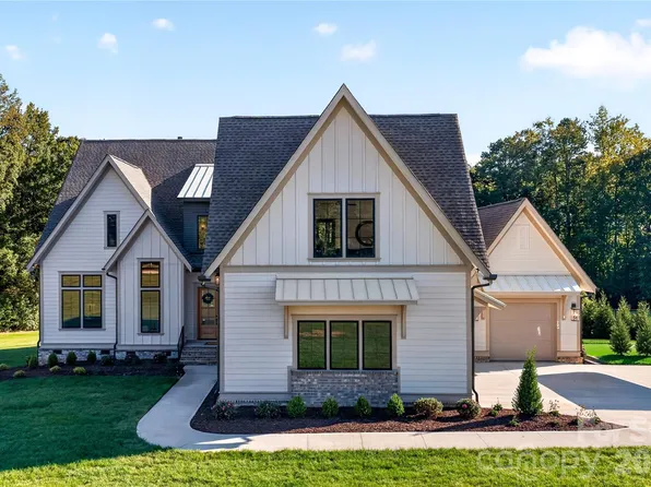 2073 Holbrook Rd, Fort Mill, SC 29715