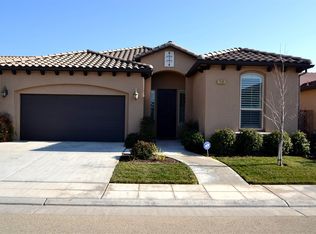 2465 S Via Versilia Dr, Fresno, CA 93727