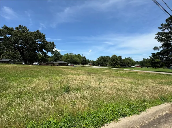 1605 N Church St #55, Atkins, AR 72823