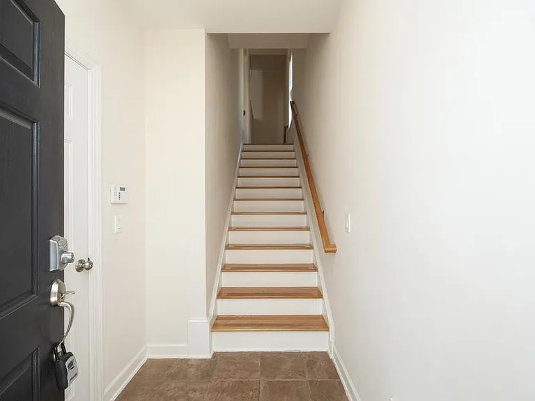 335 Bridgegate Dr — Photo 4