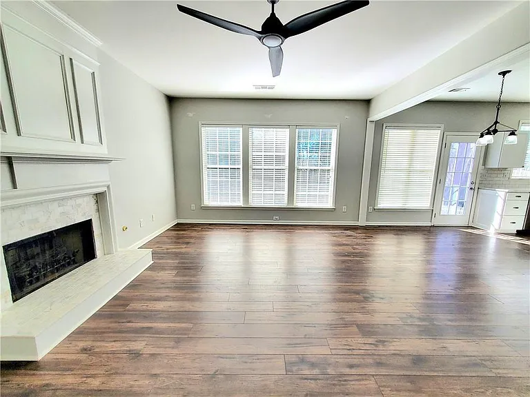 5260 W Price Rd — Photo 10