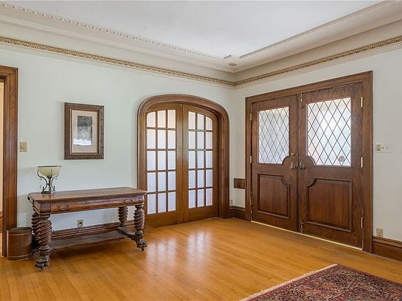 4th image of 6212 Morningside Dr