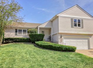 652 Buckthorn Ter, Buffalo Grove, IL