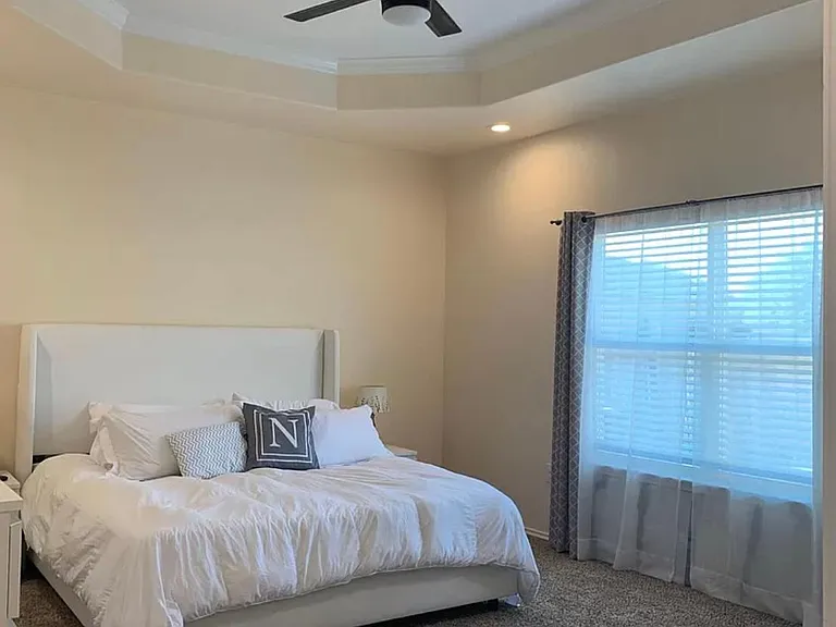 5981 Midcrown Dr — Photo 13