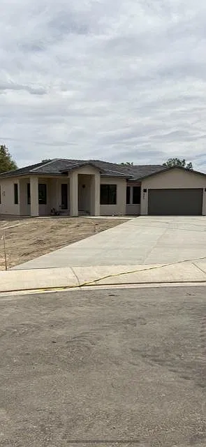 4 bed, 2.5 bath, 2430 sqft, $3,300 — Photo 1
