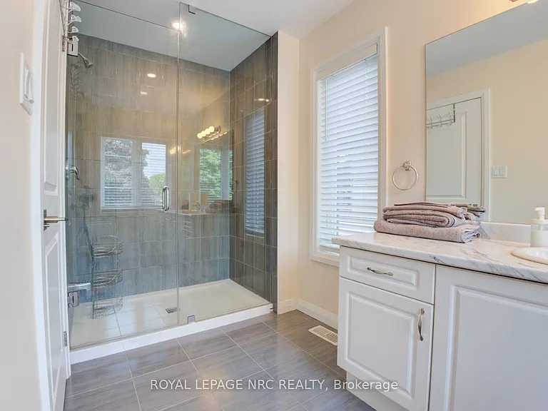 4901 Pettit Ave — Photo 13