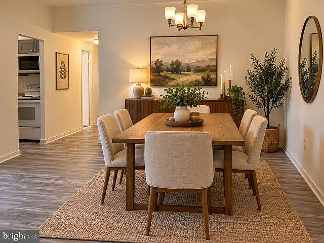 2 bed, 2.0 bath, 975 sqft, $2,000 — Photo 4