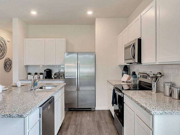5th image of 11890 Mountain Retreat Ln #103