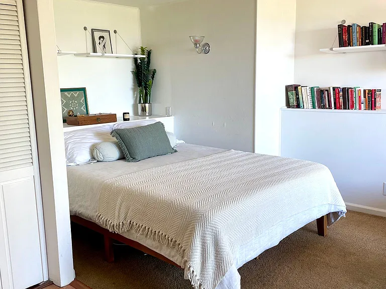 550 Sausalito Blvd #C — Photo 8