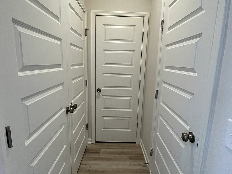 558 Trinity Way — Photo 21
