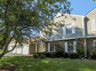 2153 Lancaster Cir #3-101A, Naperville, IL 60565