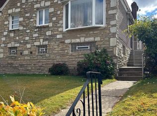 2828 Holme Ave, Philadelphia, PA 19152